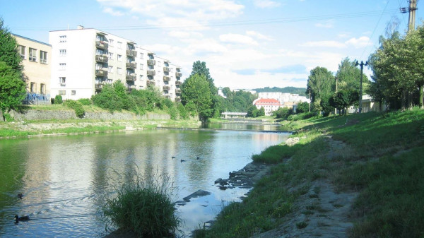 B27010 Kaskda splvku na Trv
